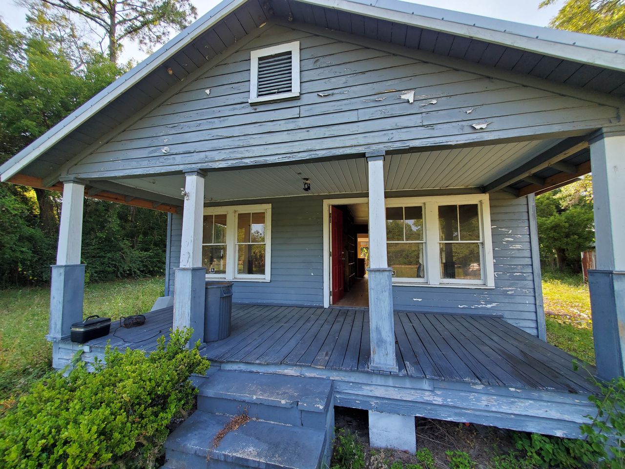 listing, photo 1