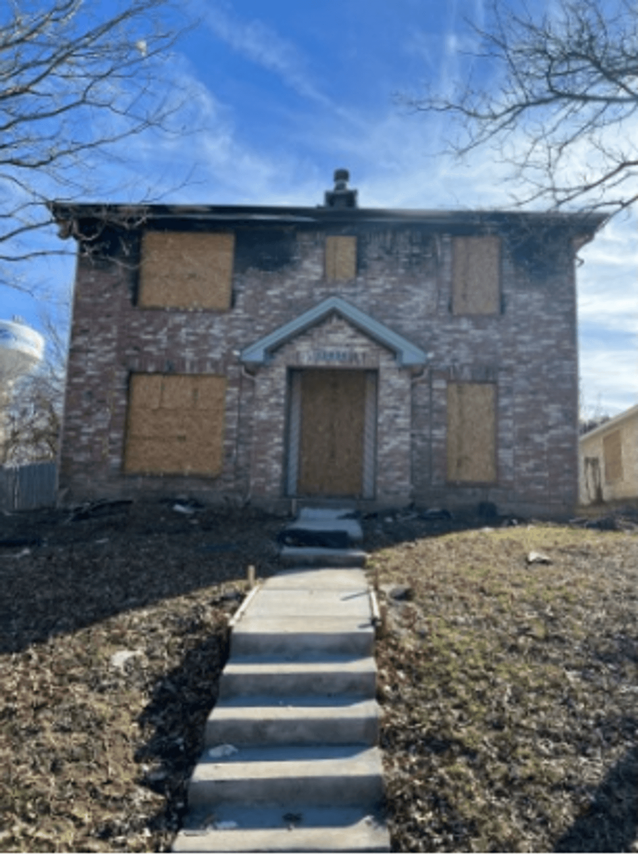 listing, photo 1