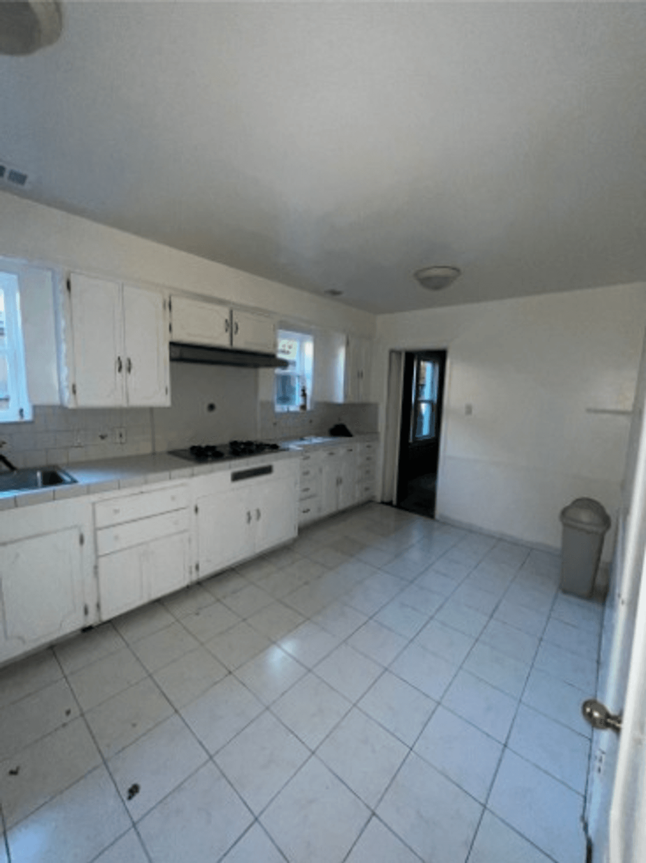 listing, photo 1