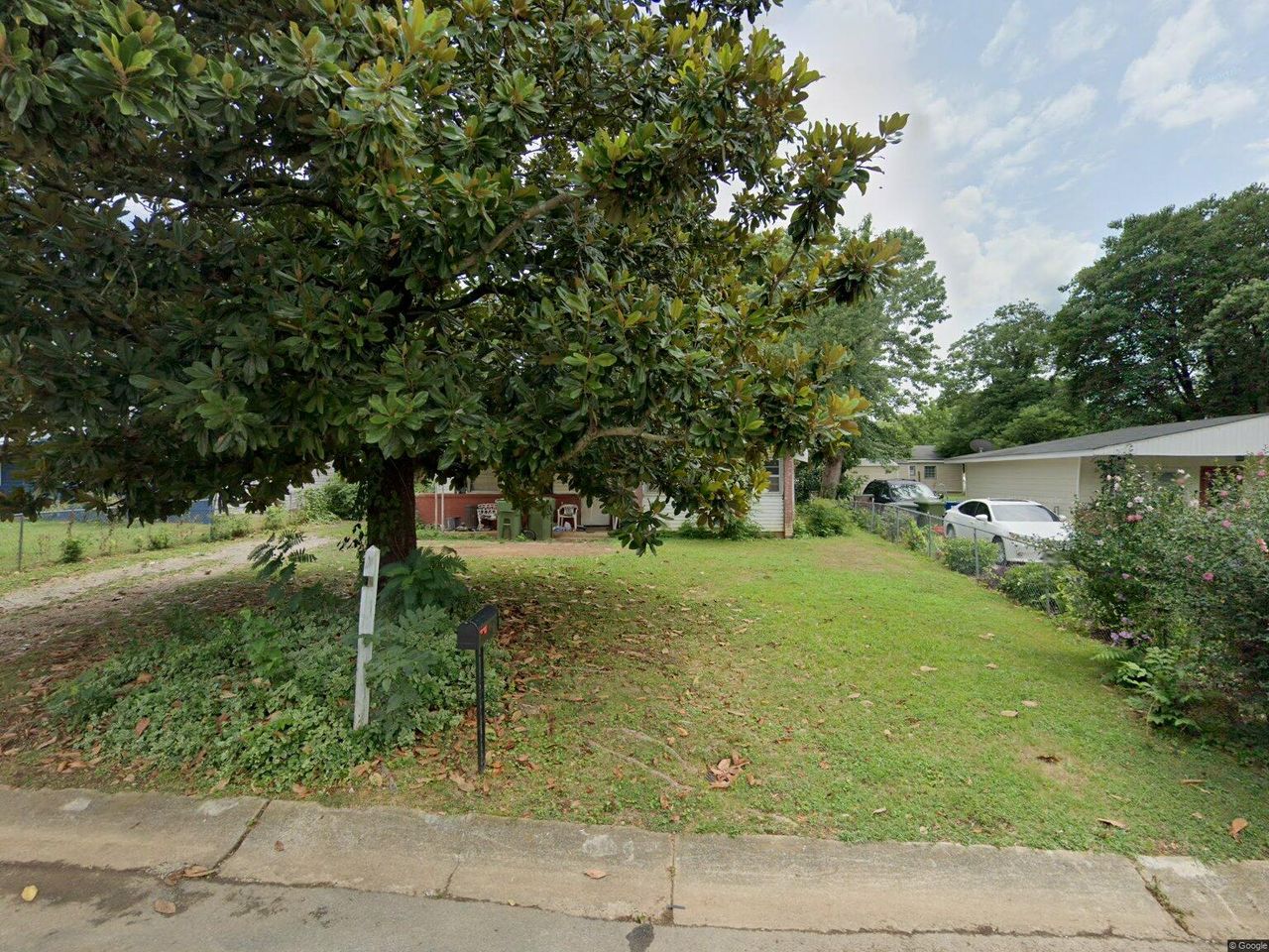 listing, photo 1