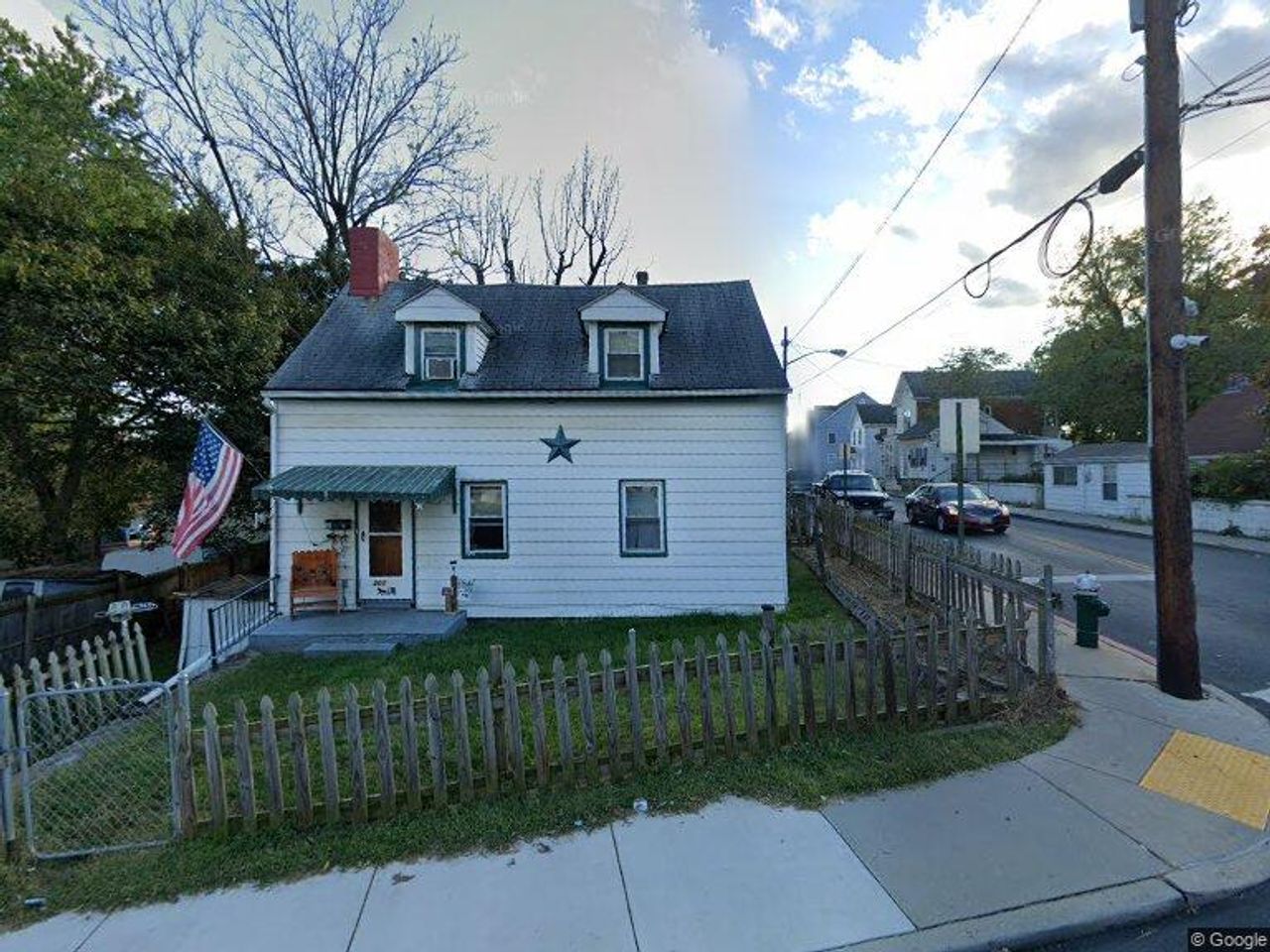 listing, photo 1