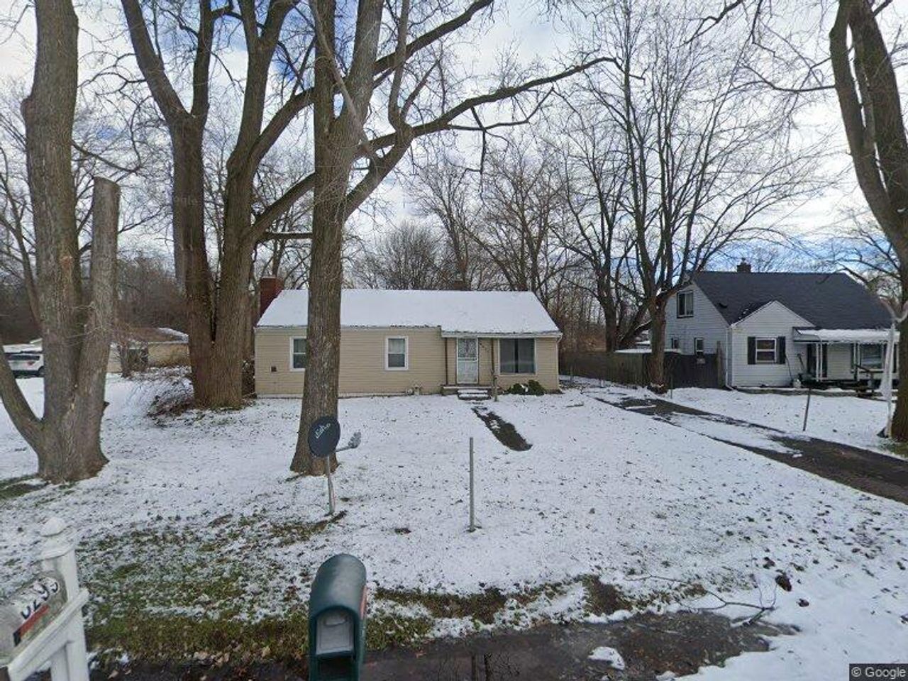 listing, photo 1