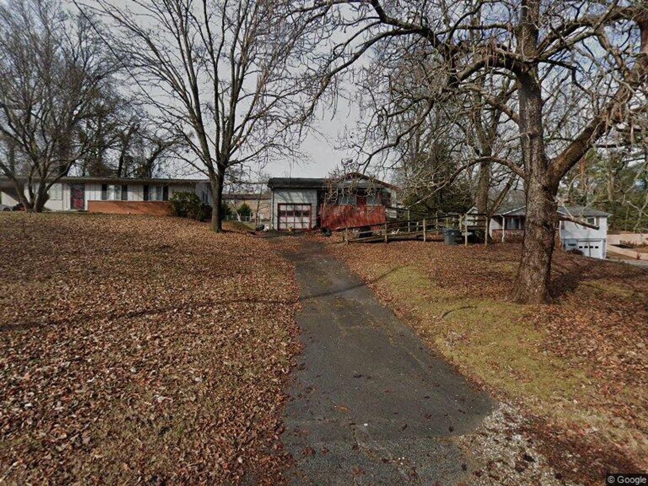 listing, photo 1