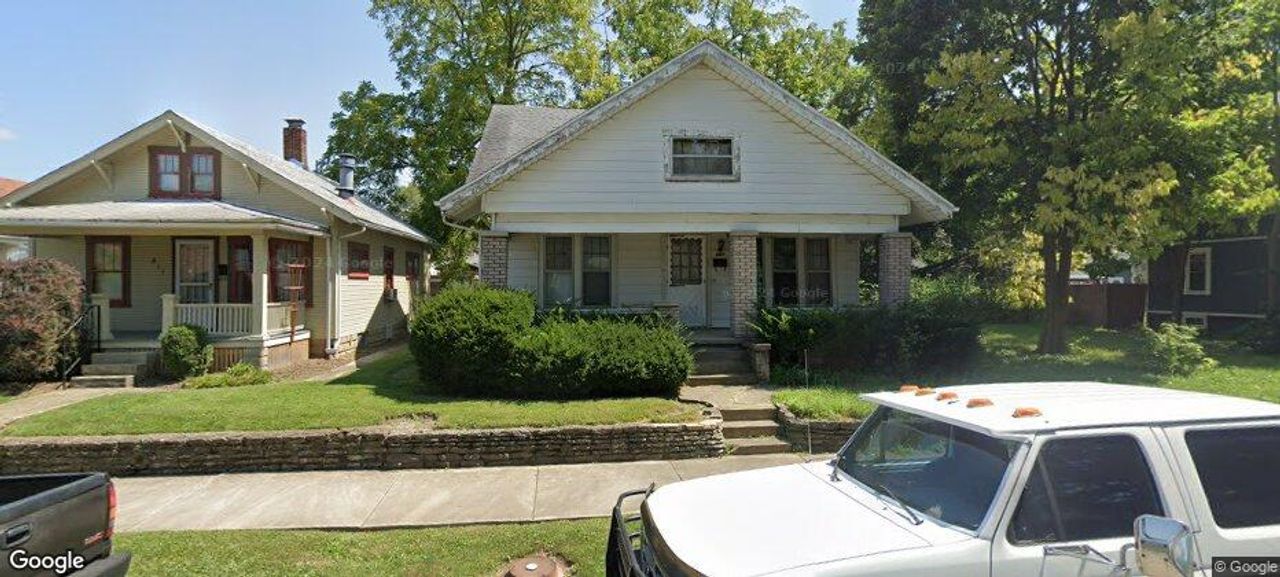 listing, photo 1