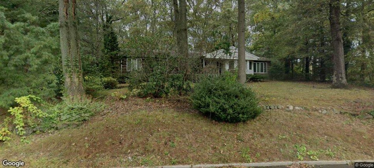 listing, photo 1