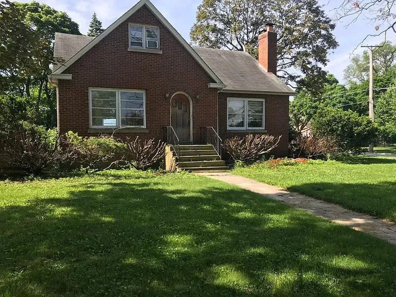 listing, photo 1